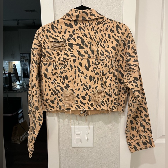 Cheetah Print Jacket - Picture 2 of 3